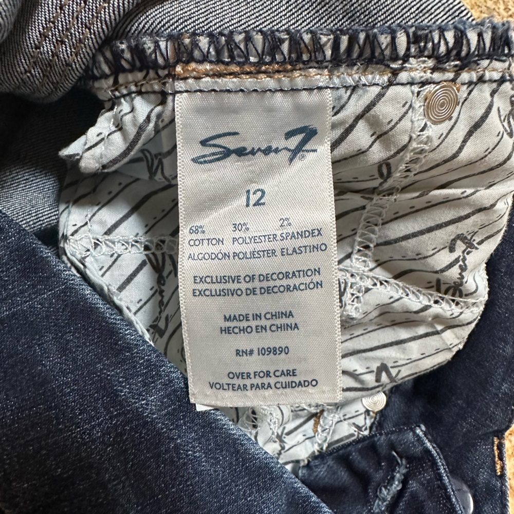 NWOT - SEVEN7 - Straight Leg Jeans Size 12 Embroidered Denim RN 109890 stretch - Picture 5 of 13